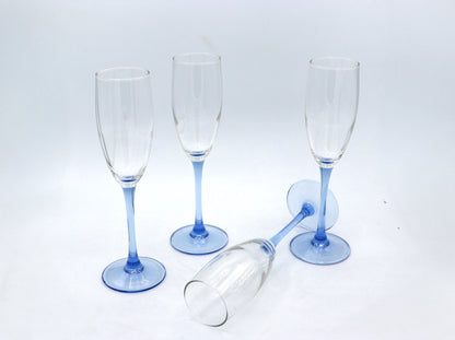 4 verres à champagne Luminarc vintage années 80 bleu azur bleu clair coupe gobelet art déco revival champagne champagne postmoderne