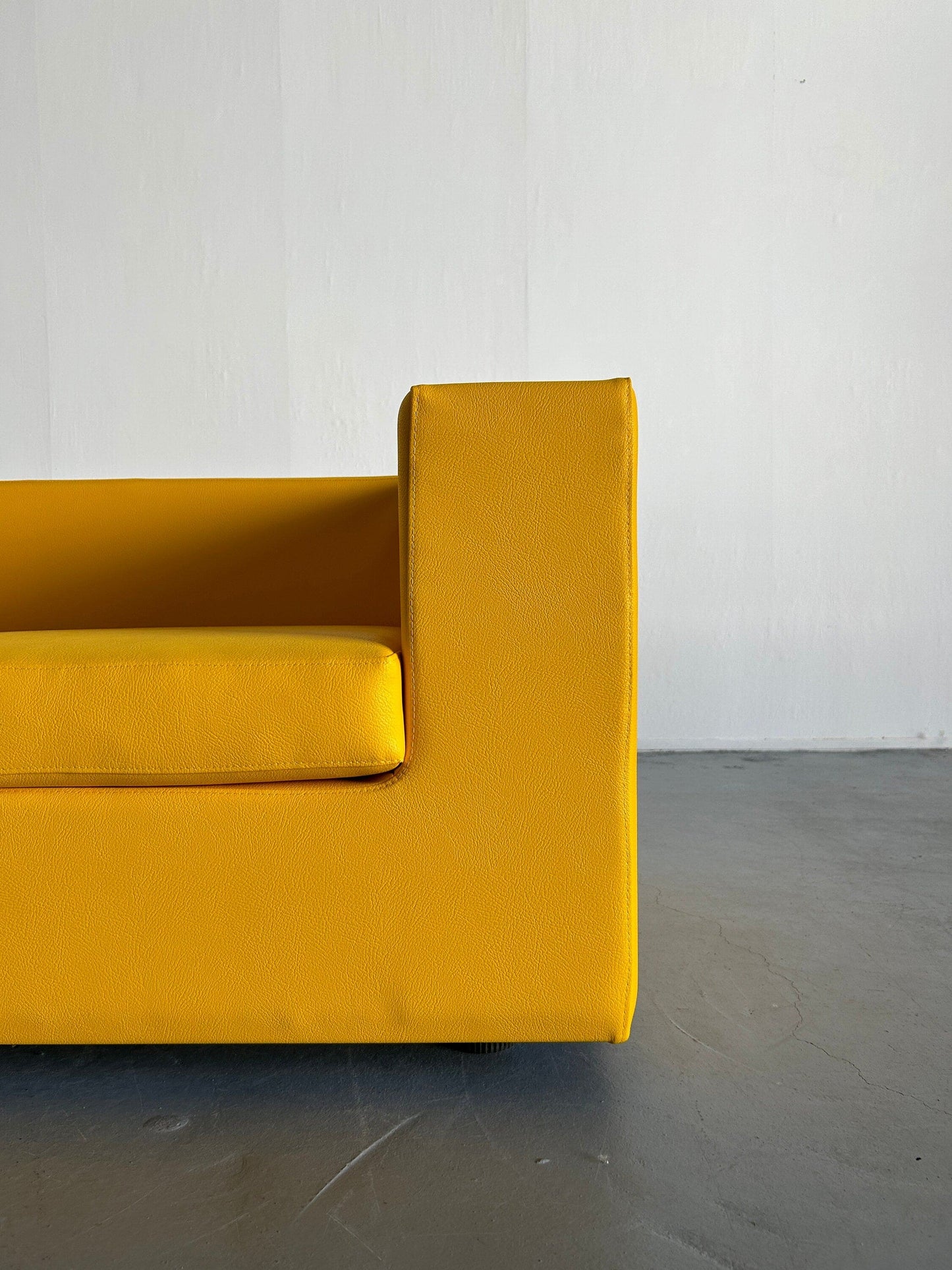 1960s Yellow "Throw-Away" Sofa by Willie Landels for Zanotta in reupholstered faux leather, Space Age, 1965 Vintage