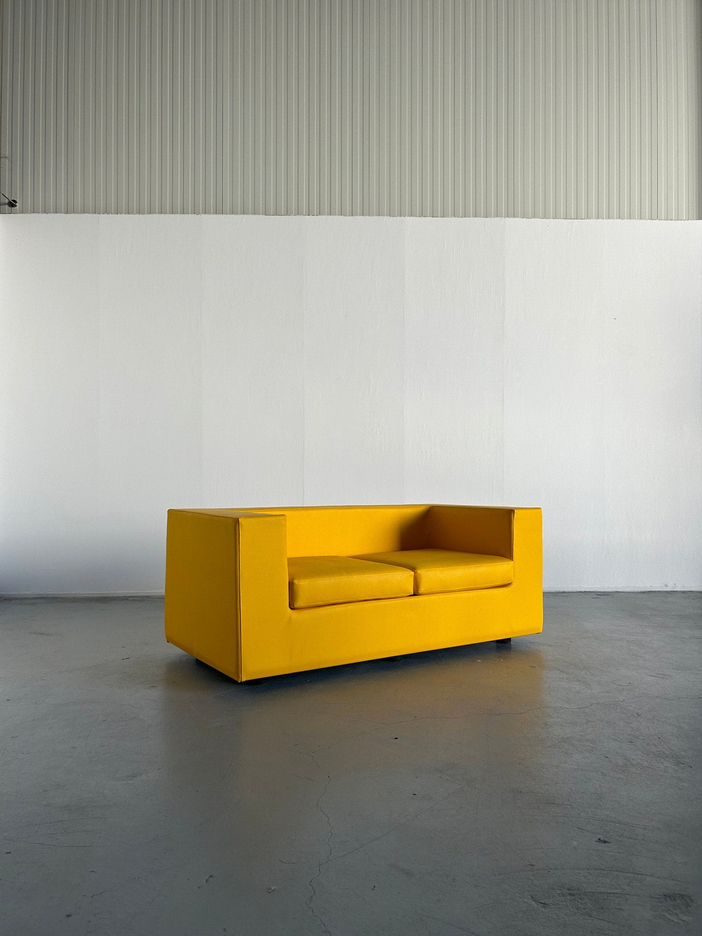 Canapé jaune « Throw-Away » des années 1960 par Willie Landels pour Zanotta en simili cuir rembourré, Space Age, vintage 1965