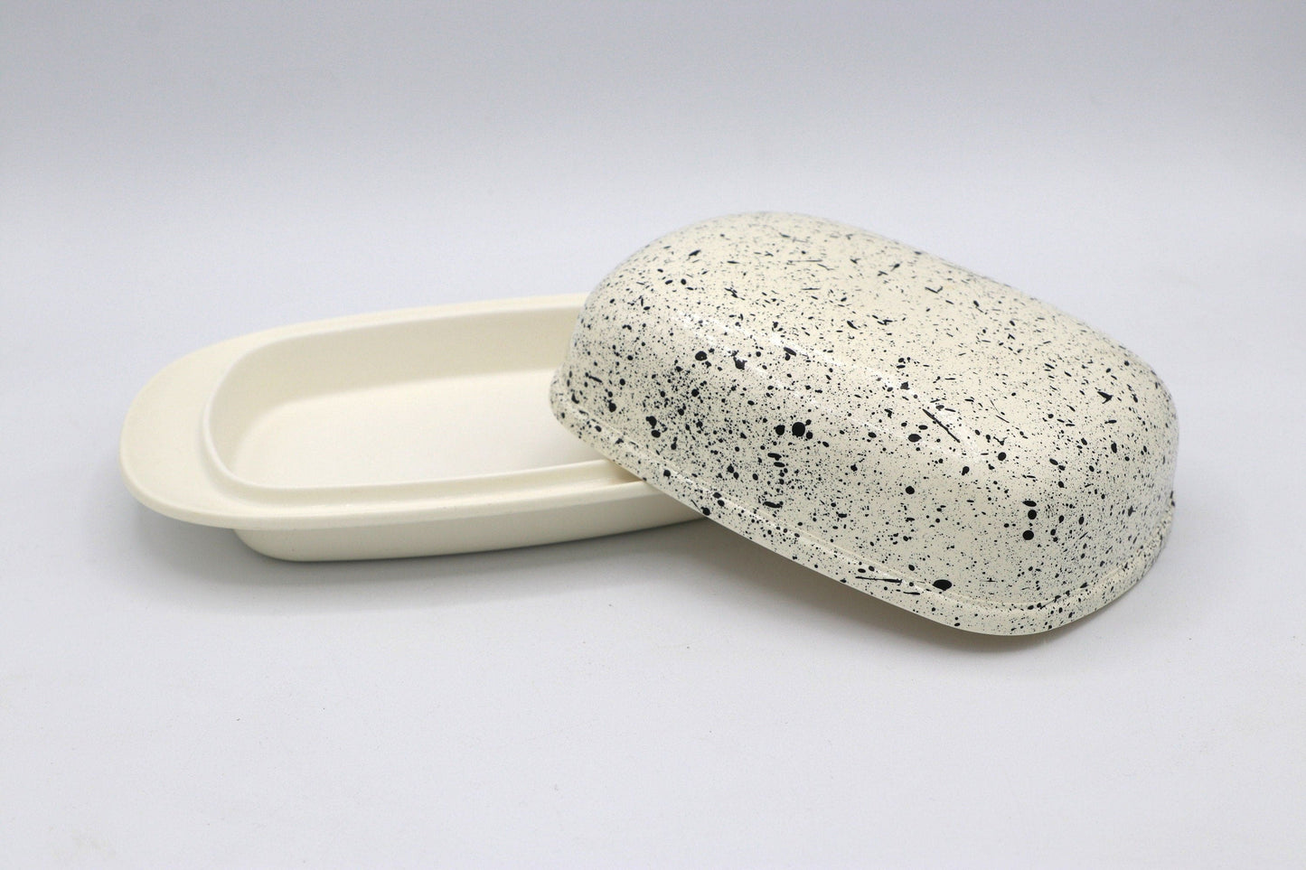 Vintage butter dish cover 80s 90s plastic speckles dots cream black melamine Germany