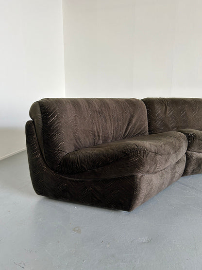 Modulares Sofa im Mid-Century Modern Stil von Vladimir Kagan, zugeschrieben Wittmann, Österreich / 1970er Jahre Sektionales Serpentinen-Sofa Vintage