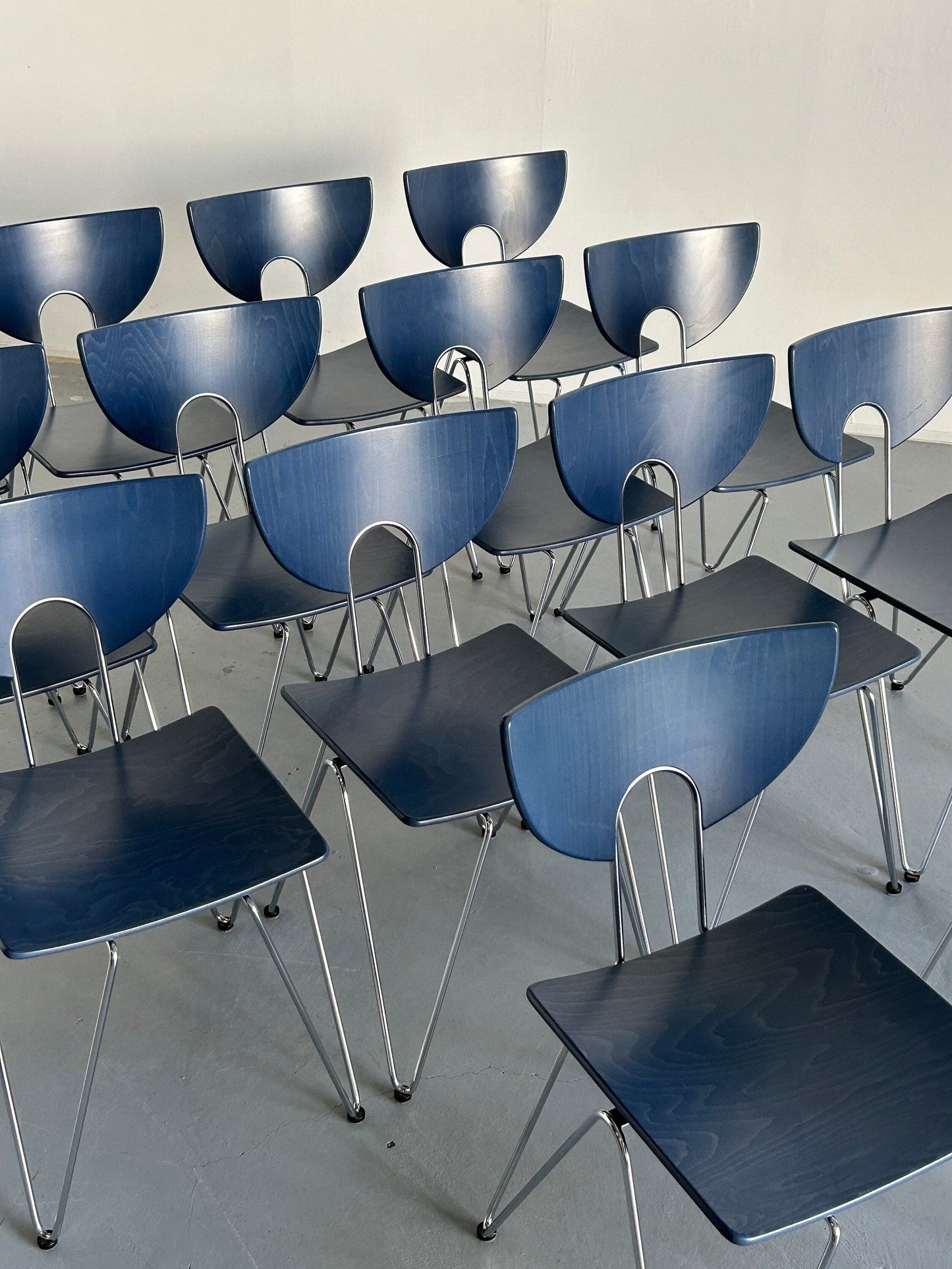 1 des 12 chaises de salle à manger postmodernes 'Mikado' de style Memphis par Kusch+Co, Allemagne de l'Ouest vintage des années 1980