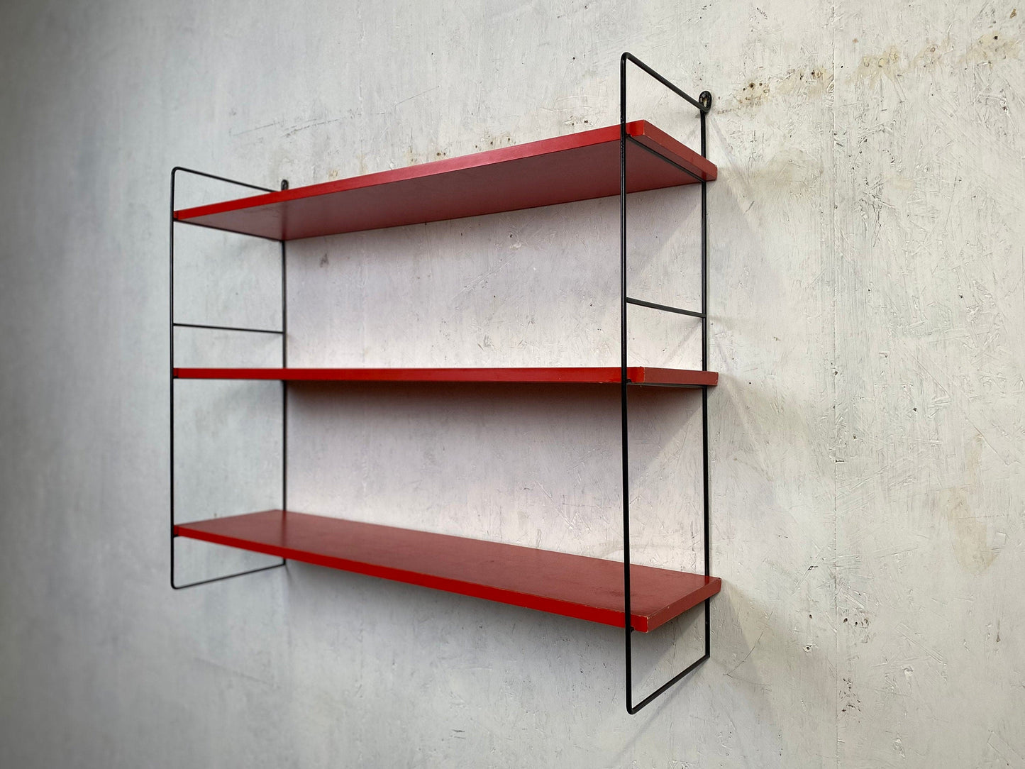 Modular wall shelf in String Design Vintage