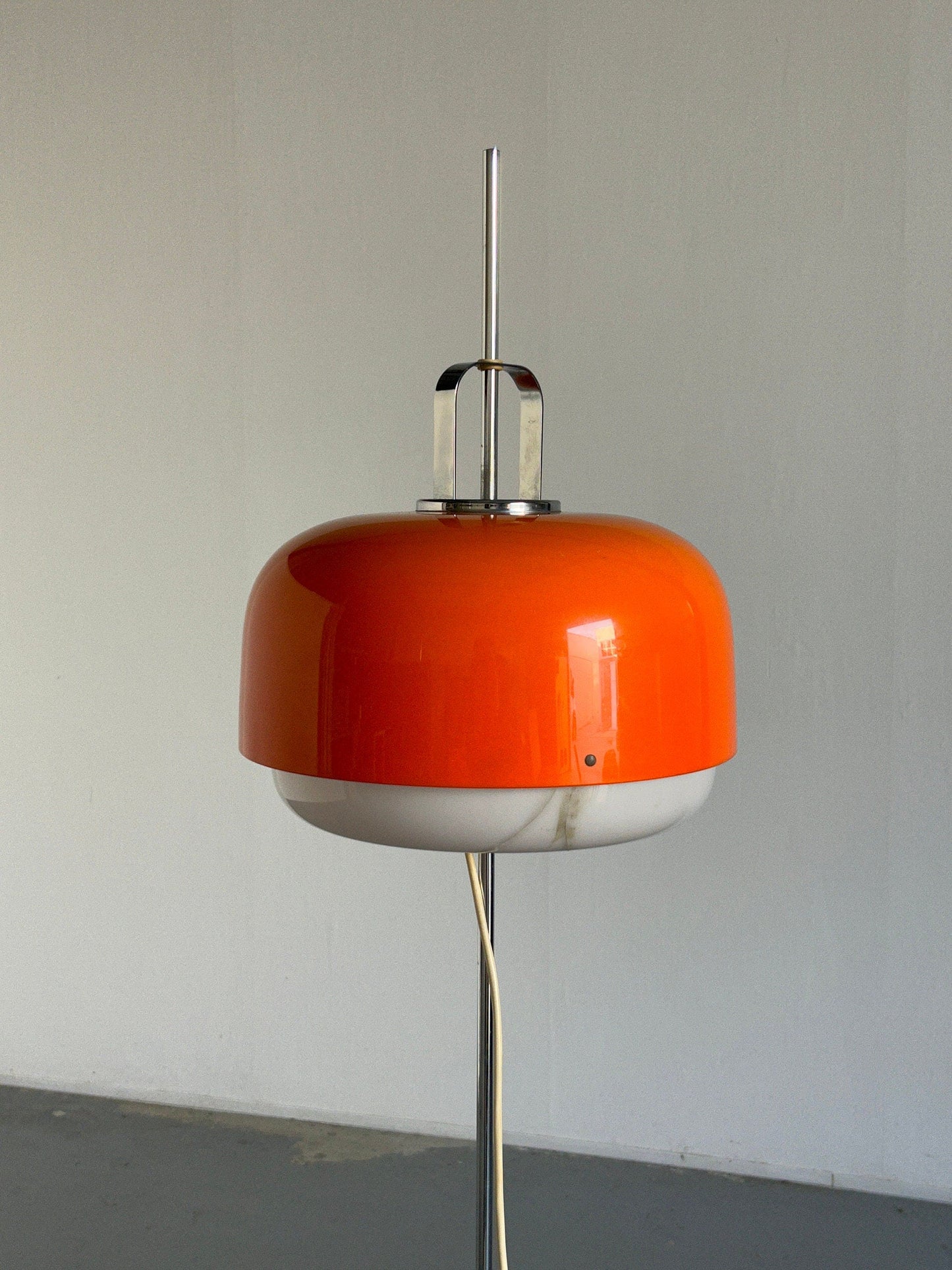 Lampadaire réglable aux champignons orange 'Medusa' conçu par Harvey Guzzini pour Meblo, Yougoslavie des années 1970 Vintage moderne du milieu du siècle