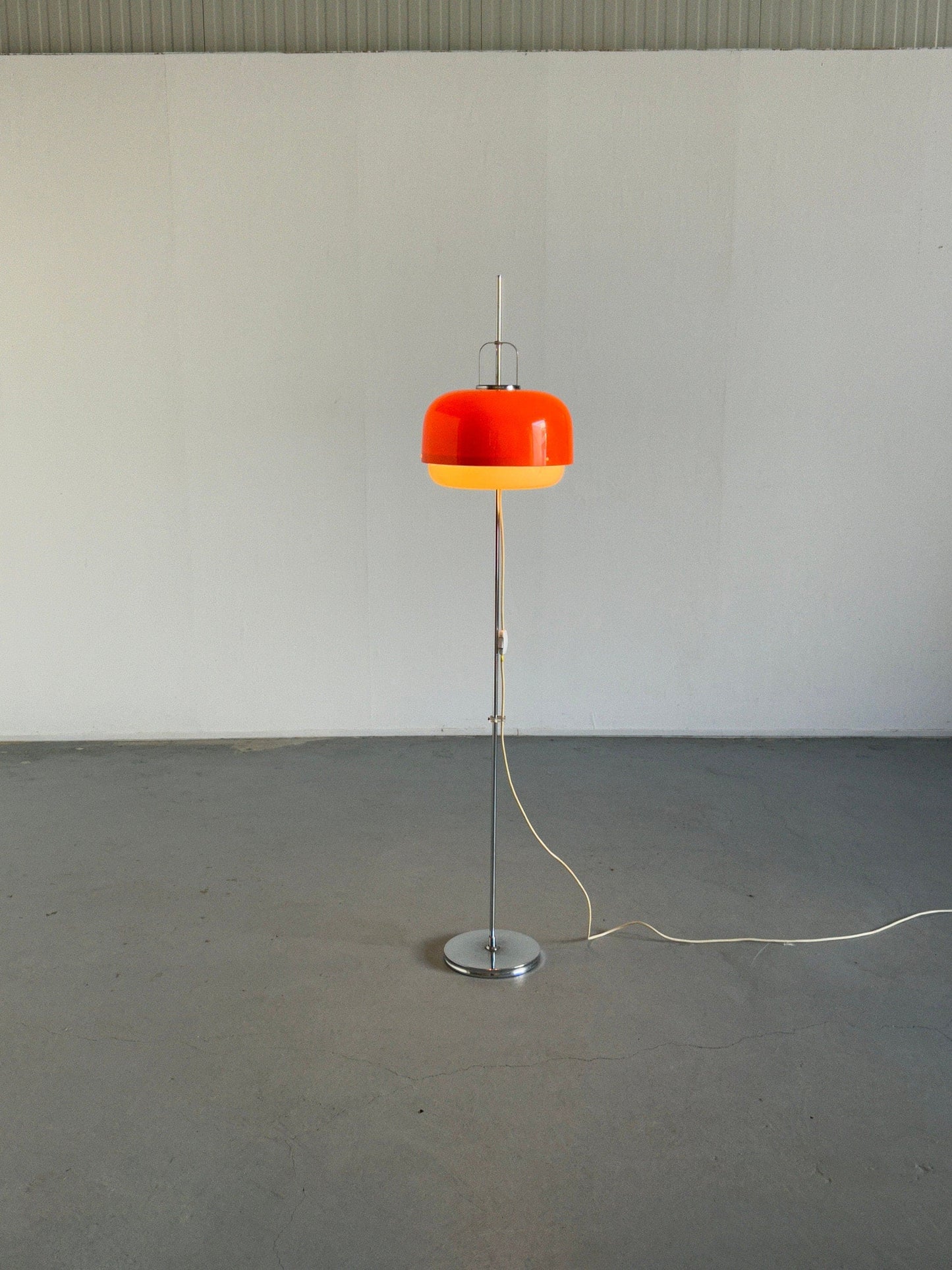 Lampadaire réglable aux champignons orange 'Medusa' conçu par Harvey Guzzini pour Meblo, Yougoslavie des années 1970 Vintage moderne du milieu du siècle