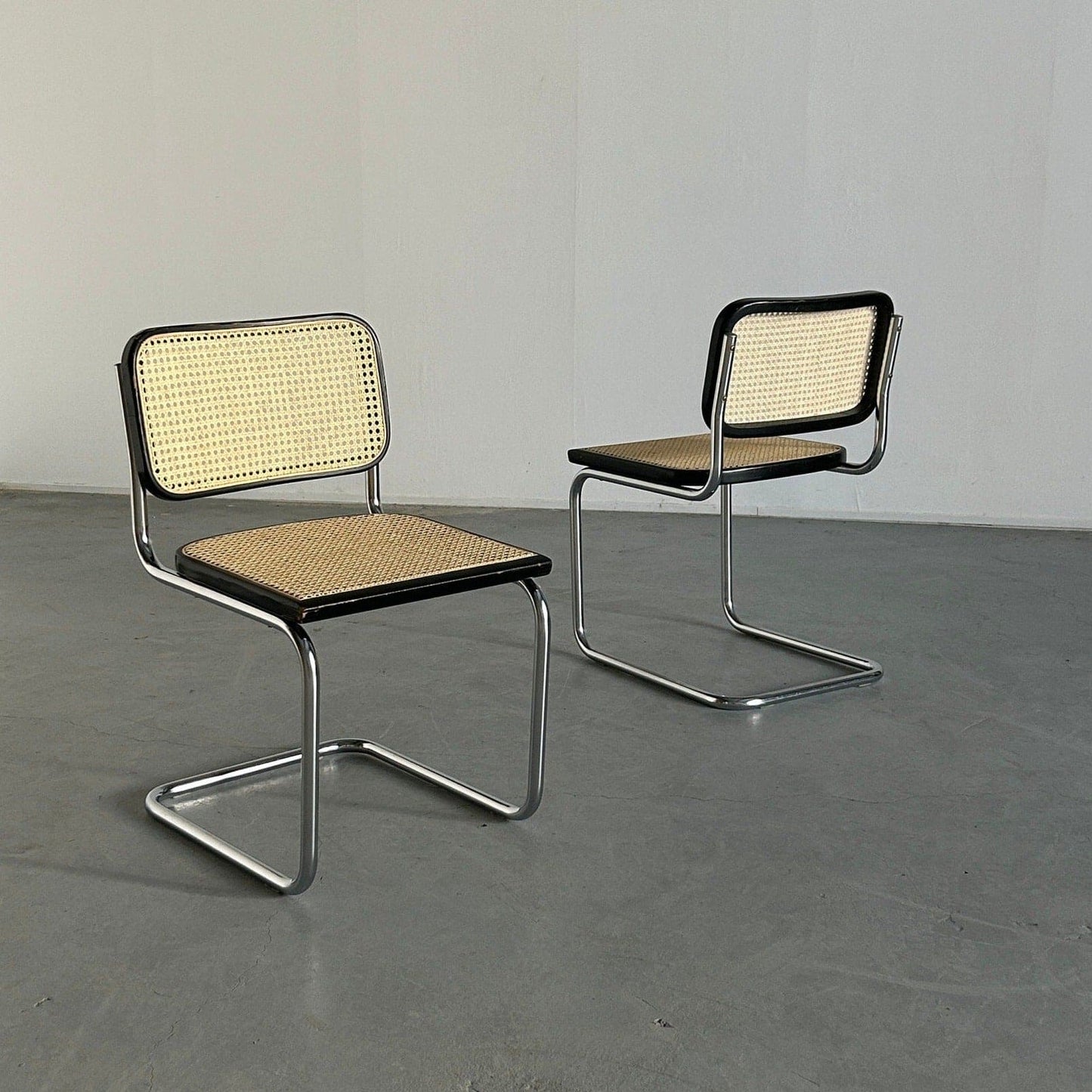 Set von 2 Cesca Mid Century Italian Cantilever Chair / Marcel Breuer B32 Italian Chair / Bauhaus Design / Thonet Mundus Vintage