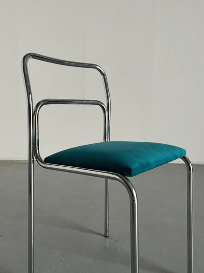 1 sur 8 Bauhaus Chrome Tubular Steel et Green Velvet / Chaises de salle à manger empilables modernistes italiennes des années 1980 vintage