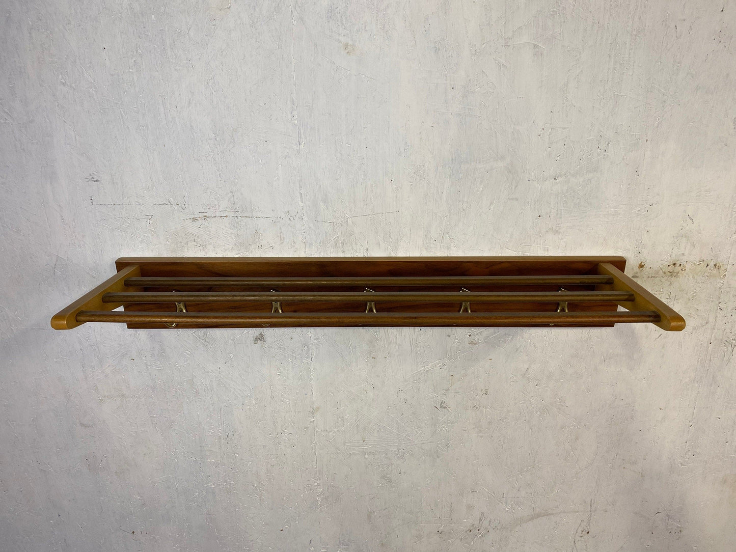 Beautiful coat rack in walnut with brass hooks Vintage