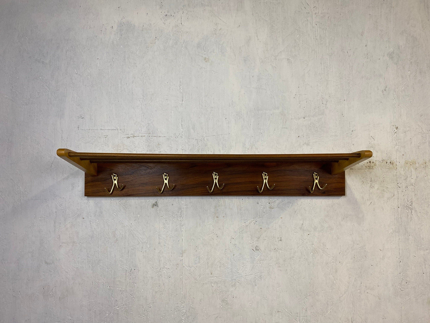 Beautiful coat rack in walnut with brass hooks Vintage