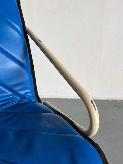 1 sur 2 fauteuils pivotants ou chaises de barbier en faux cuir bleu Atomic Age par Müster, Allemagne des années 1980 vintage