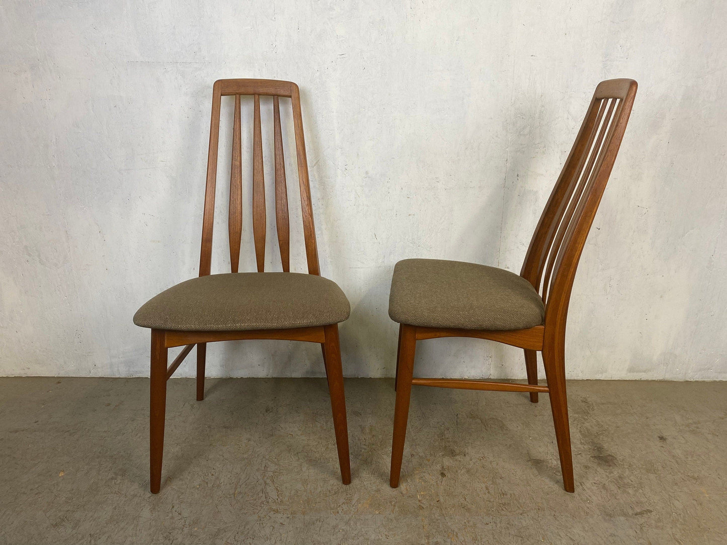 Ensemble de chaises modernes danoises Niels Koefoed modèle Eva Vintage