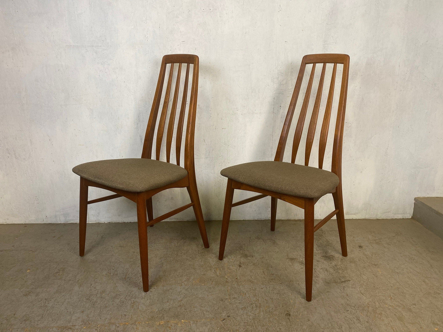 Ensemble de chaises modernes danoises Niels Koefoed modèle Eva Vintage