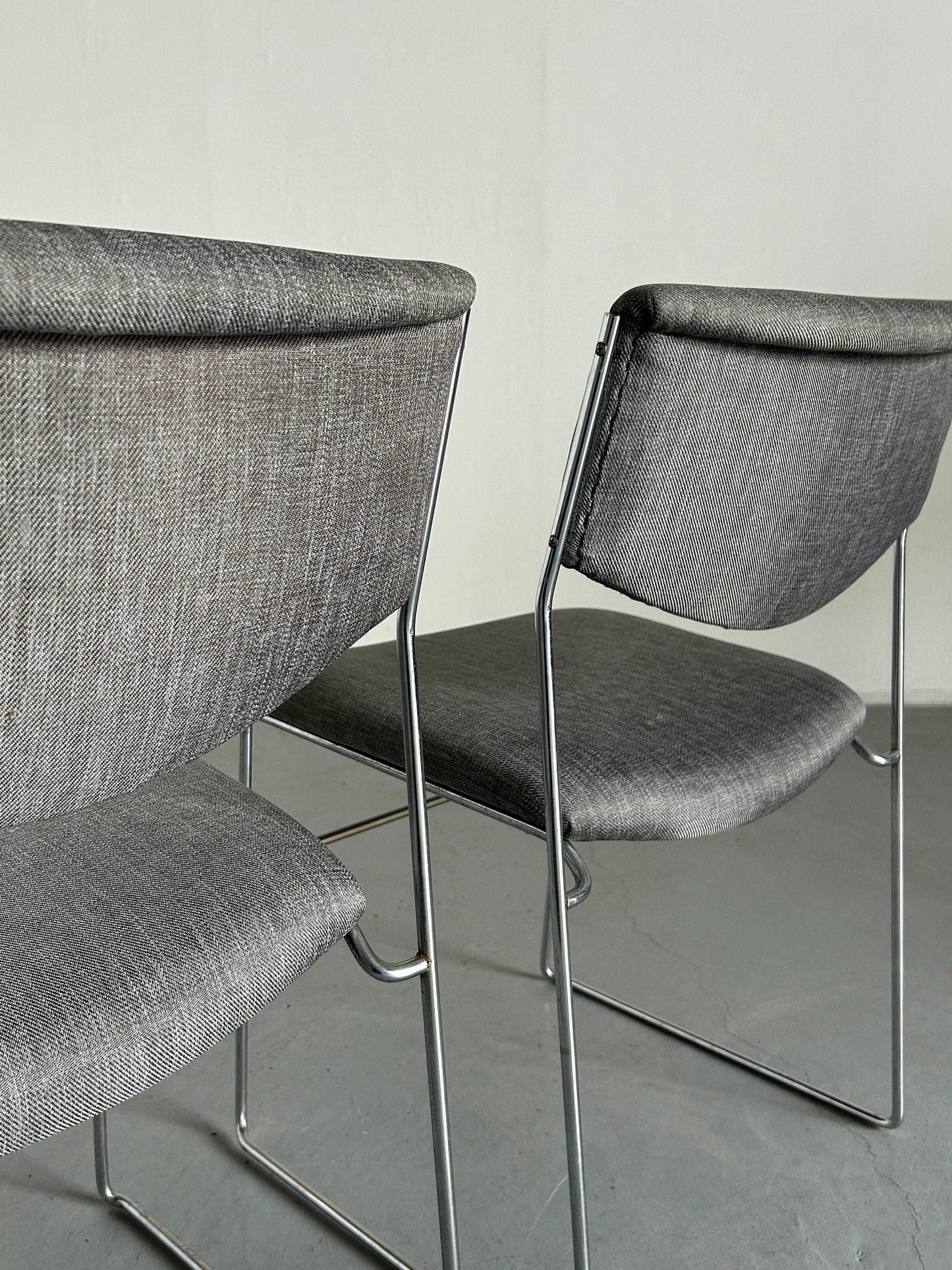 Set of 4 Minimalist Modern Chromed Metal Wire Dining Chairs by Laesko Studioform International, 1980s Germany Vintage