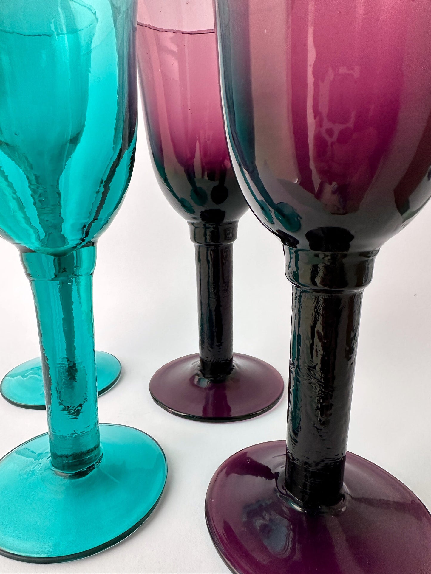 4 gobelets à vin / eau turquoise violet verres vintage gobelets années 80 90 Gunther Lambert Corse vin blanc coupe à vin rouge