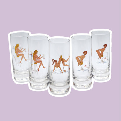 5 verres à boire vintage Pin Up Erotica Mid Century Femmes sur la plage Bikini Surfer Sexy Rareté années 60 50 70