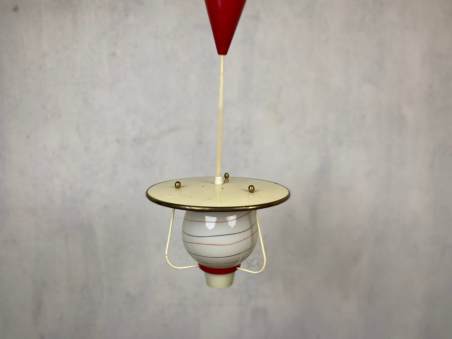 Tolle 50er Jahre Deckenlampe mit Glasschirm Vintage