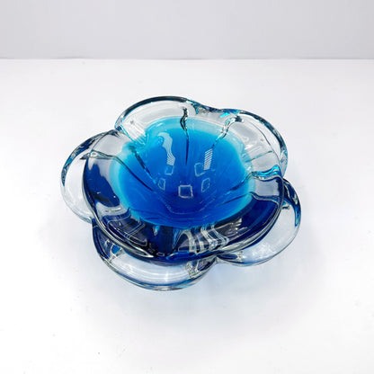 Vintage Böhmischer Aschenbecher Schale CZ Glas Blau Blume 60er 70er Seguso Kobalt Ultramarine Blau 70er 70s 1970