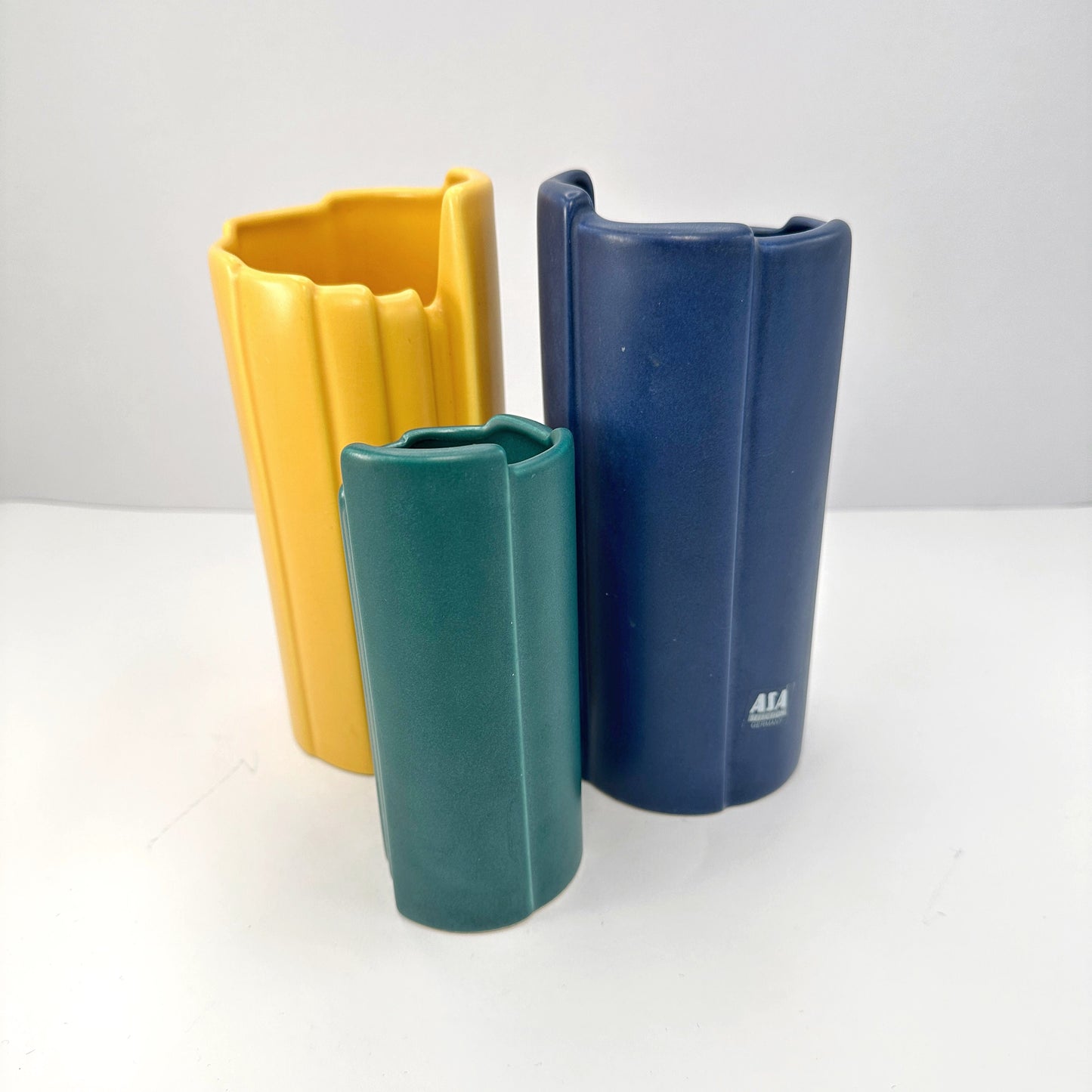 Ensemble 3 vases ASA vase à fleurs postmoderne en céramique Memphis Milano 90s 90s 1990 Allemagne outremer cobalt Art Déco revival