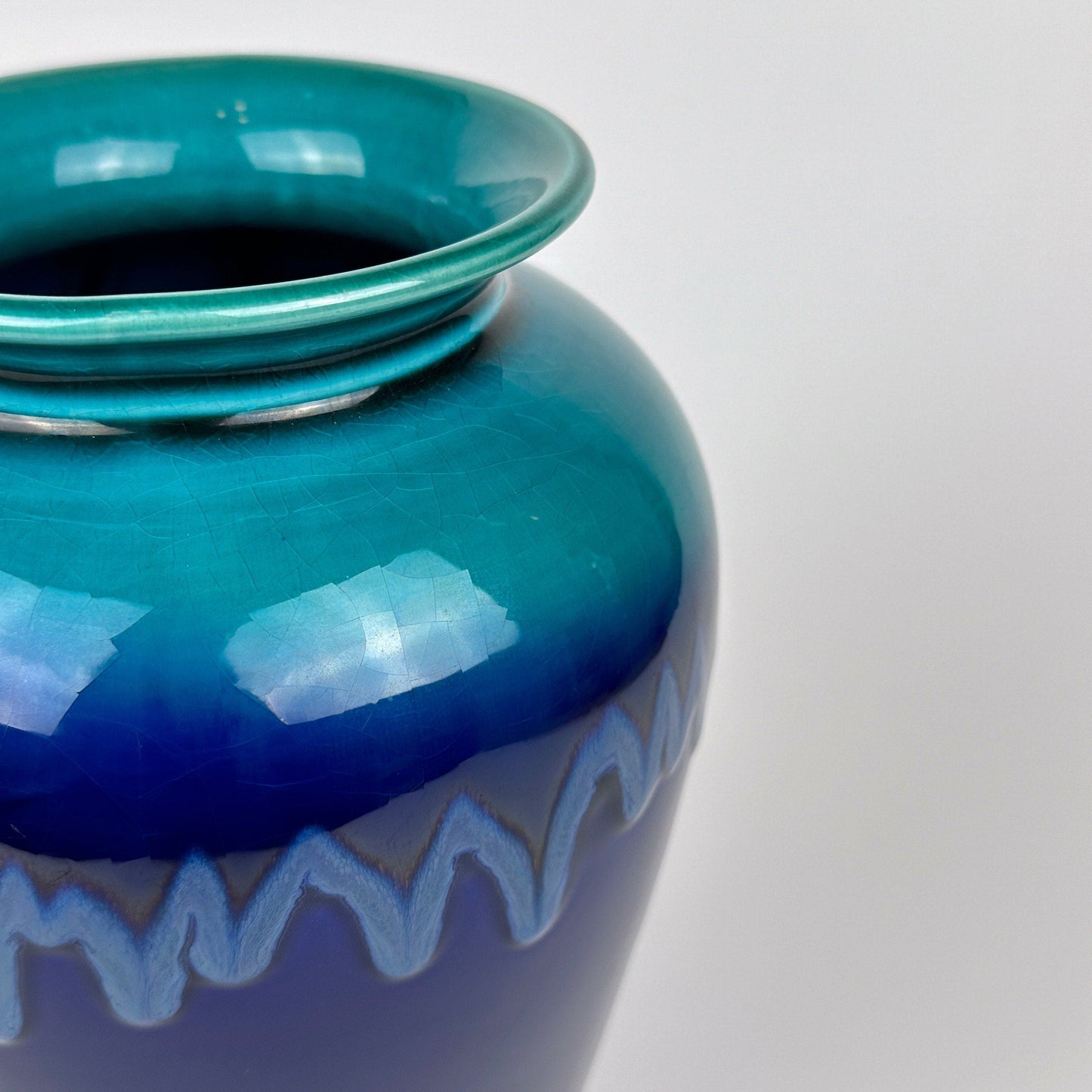 Vase en céramique portugaise Craquele Bleu Turquoise Vert Fat Lava Glaze 1980 80s