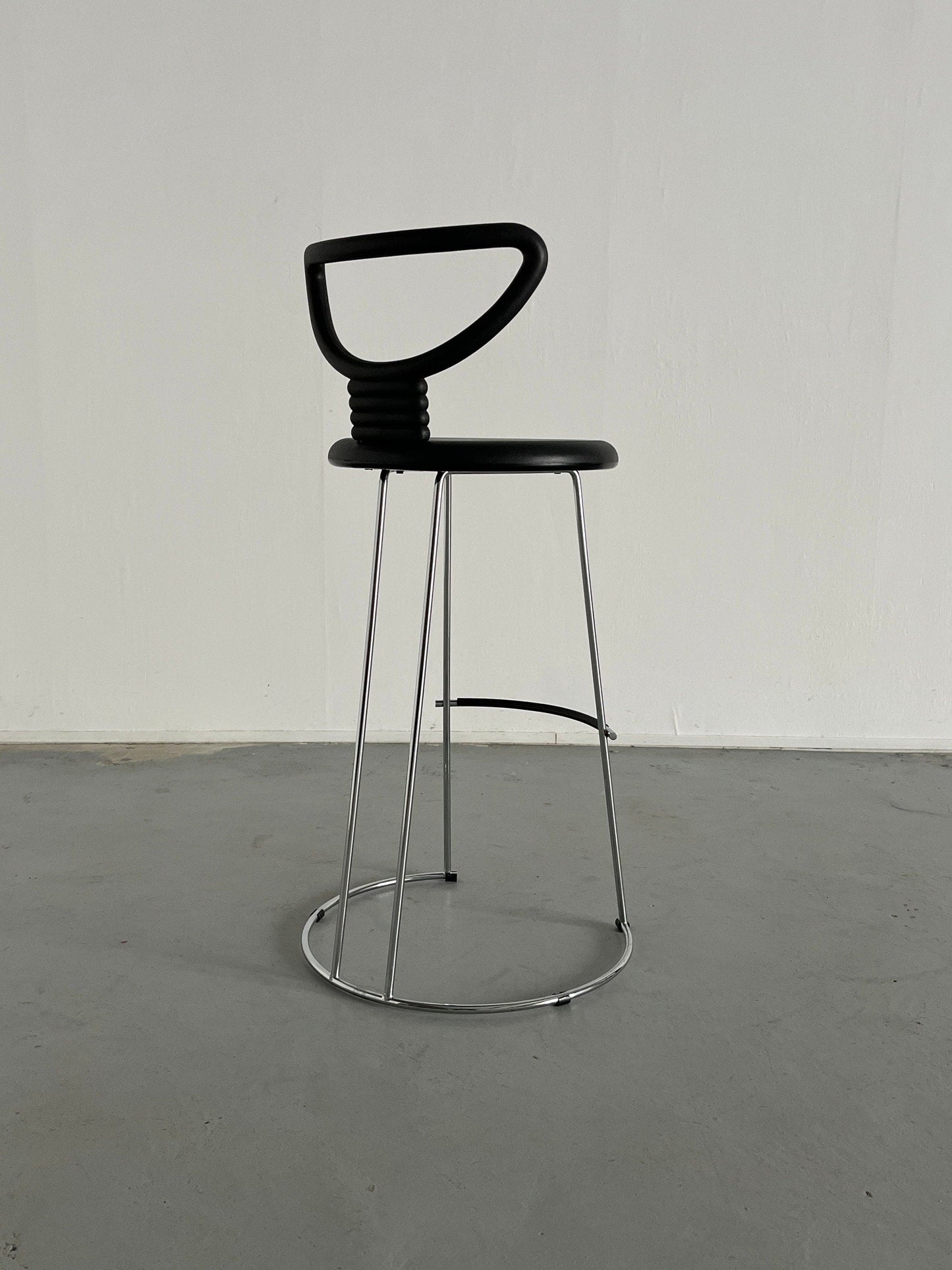 Postmodern 'Nardis' Chrome Stool by Nobu Tanigawa for Fasem / 1980s Fasem Italy / Collectible Postmodern Design Vintage