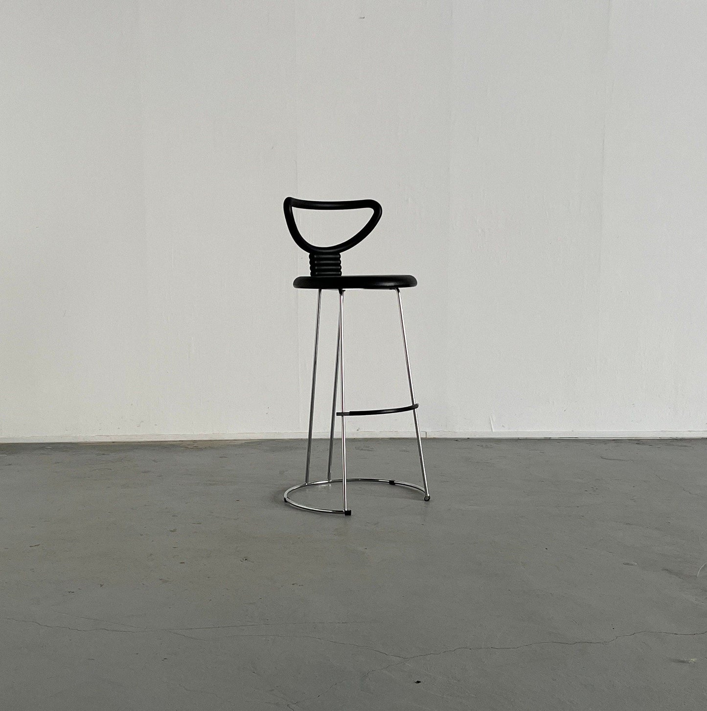 Postmodern 'Nardis' Chrome Stool by Nobu Tanigawa for Fasem / 1980s Fasem Italy / Collectible Postmodern Design Vintage