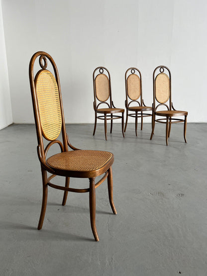 Ensemble de 4 chaises de bistrot à dossier haut Thonet 207R en bois courbé, vintage des années 1950