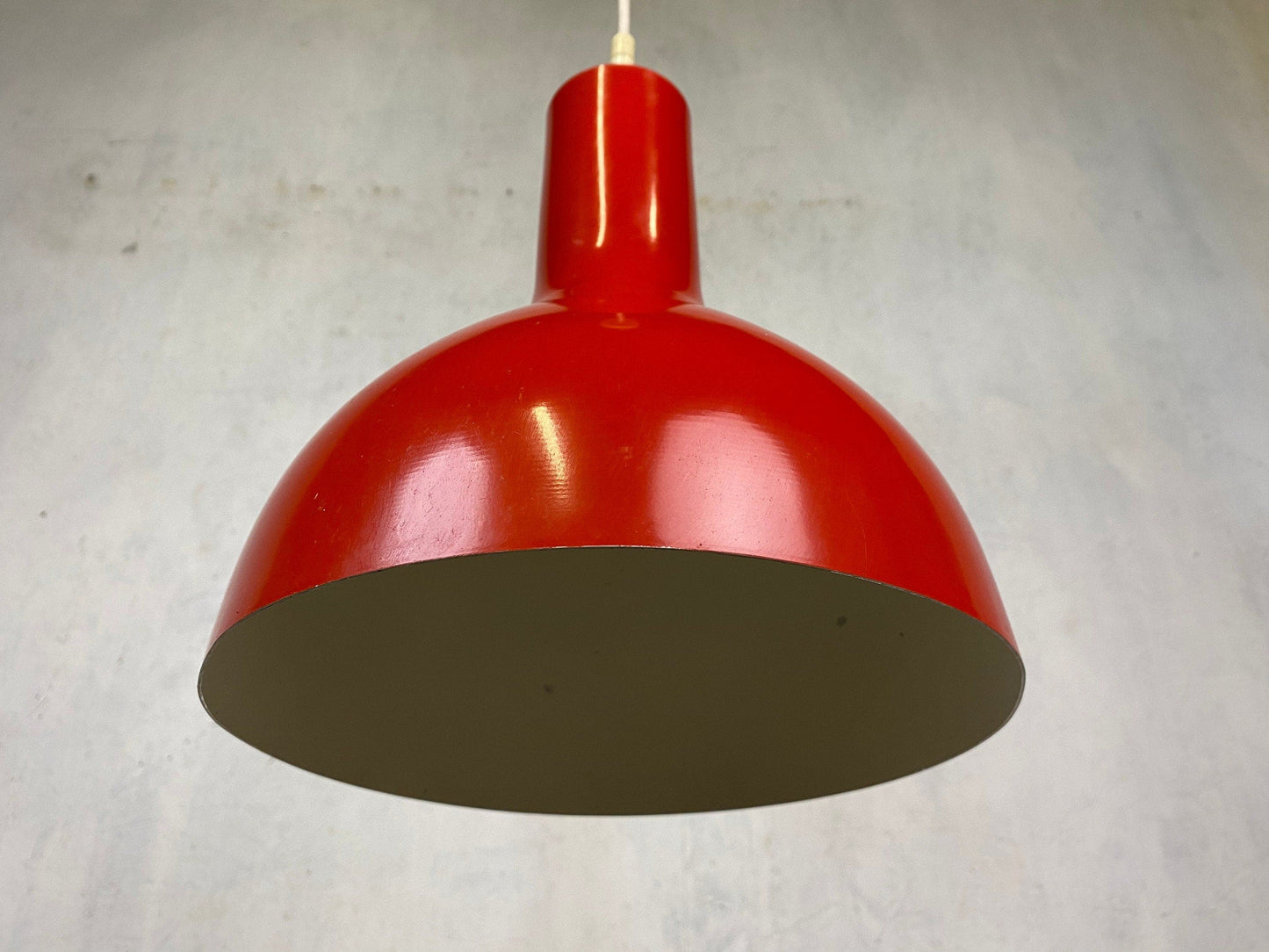 Grande lampe à suspension de l'ère spatiale en rouge vif vintage