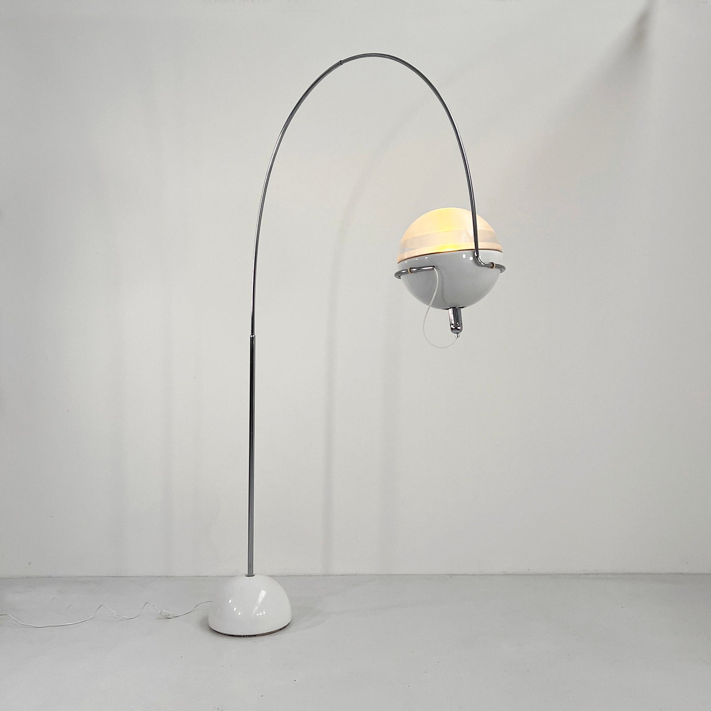 Focus Arc floor lamp by Fabio Lenci for Guzzini, 1970s vintage