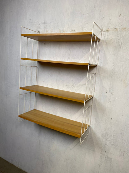 WHB shelving system in String Design Vintage