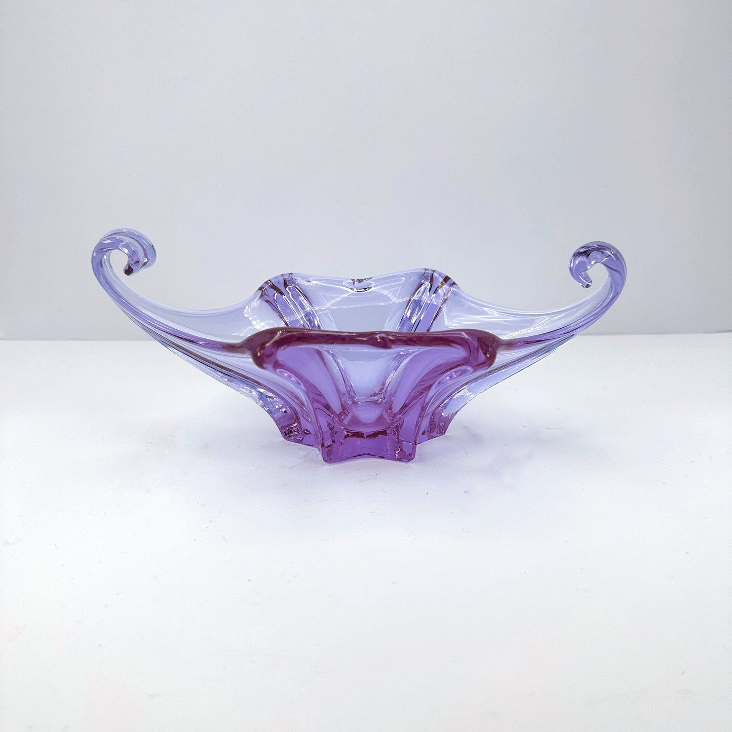 Vintage bowl Murano Venezia Alexandrite glass neodymium Zelezny Brod ZBS Miroslav Klinger Železnobrodské sklárny lilac pink swirl