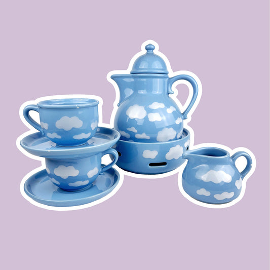 Set Kaffee Tee Kanne Tassen Service Wolken Motiv 80er Keramik Himmel 1980 80s Himmelblau Kawaii Veilchen Flieder Stöfchen