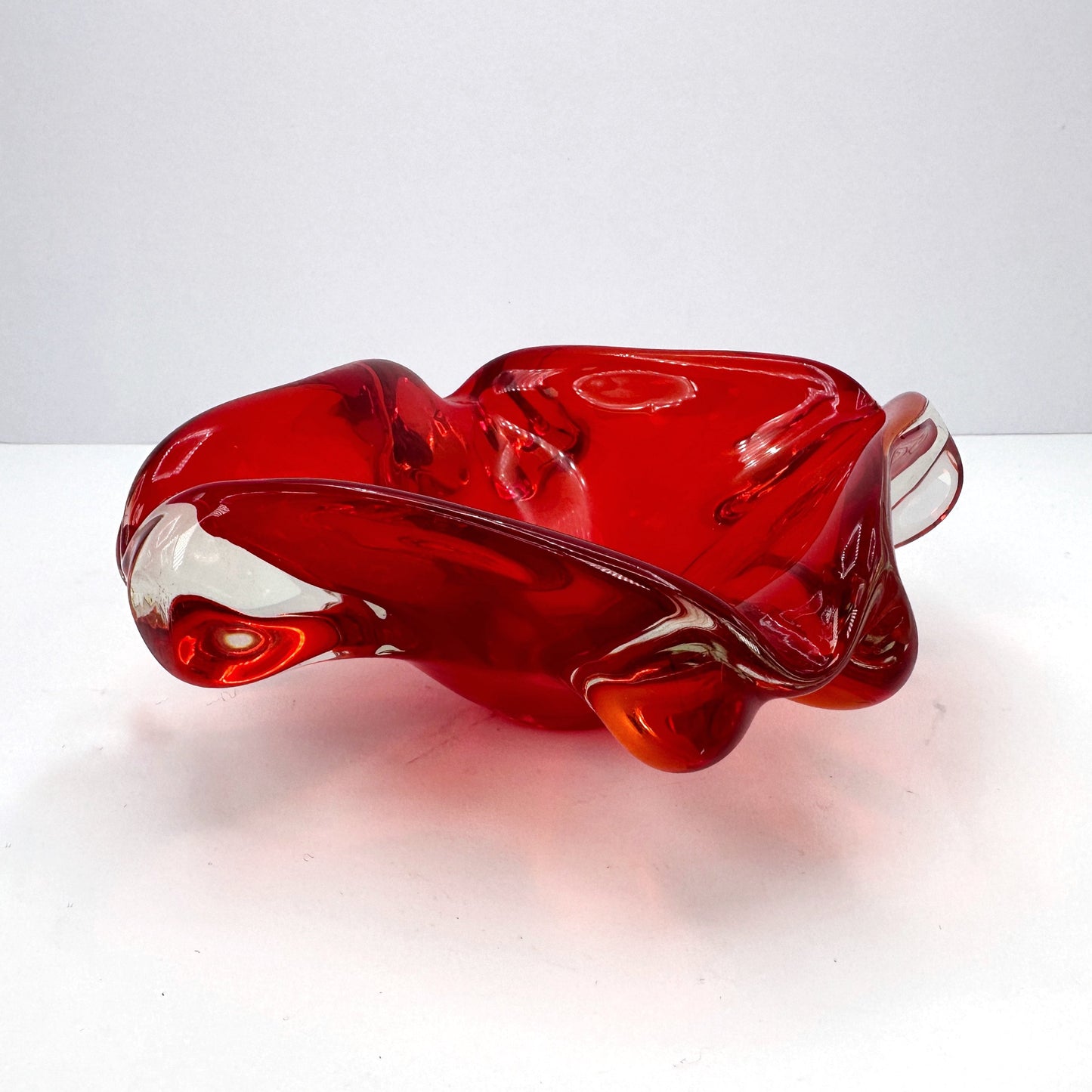 Bol en verre de Murano / Cendrier Mid Century Red Cherry Red Bowl Bowl 1970 Sommerso Collection Overcatch vintage