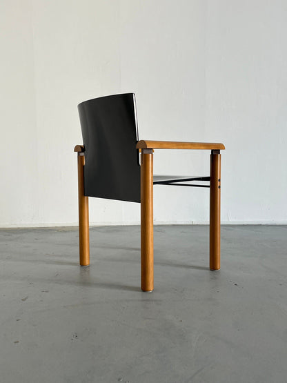 1 des 6 élégants fauteuils modernistes en bois au fini brillant foncé, attribués à Artelano, Italie Vintage des années 1970