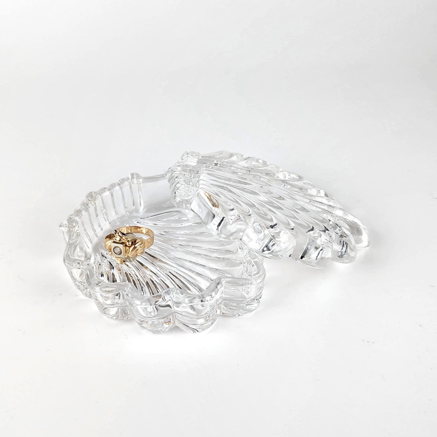 Années 1980 Art Déco Revival Glass Shell Candy Dish Lidded Box 80s