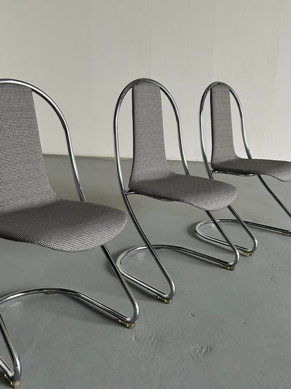 1 of 3 Italian Space Age chromed tubular steel cantilever chairs in the style of Willy Rizzo for Cidue, 1980s Italy Vintage