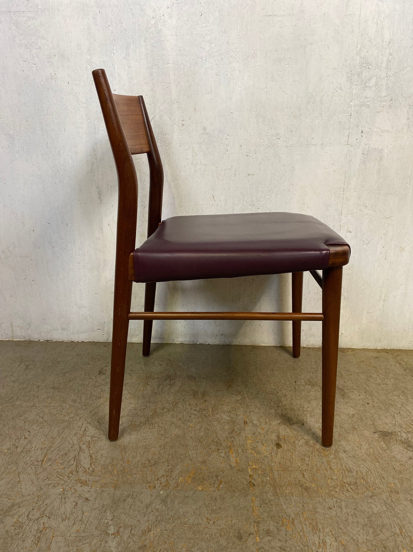 1 of 8 Teak Chairs Design Georg Leowald Vintage