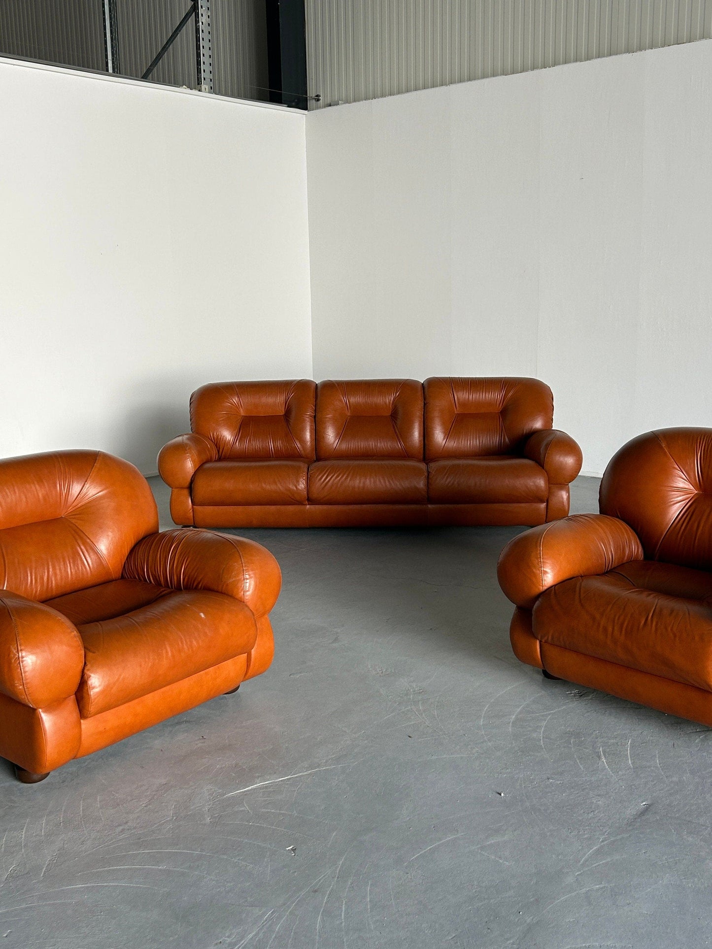 Italienische Ruched Cognac Leder Mid-Century Modern Seating Set, 1970er / Set von 3 Vintage