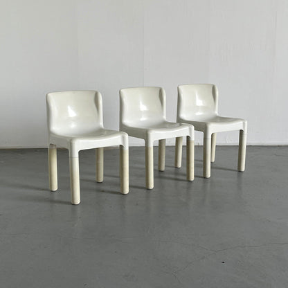 1 of 3 Carlo Bartoli 4875 chairs for Kartell, White Edition, Italian Space Age, 1972, Vintage