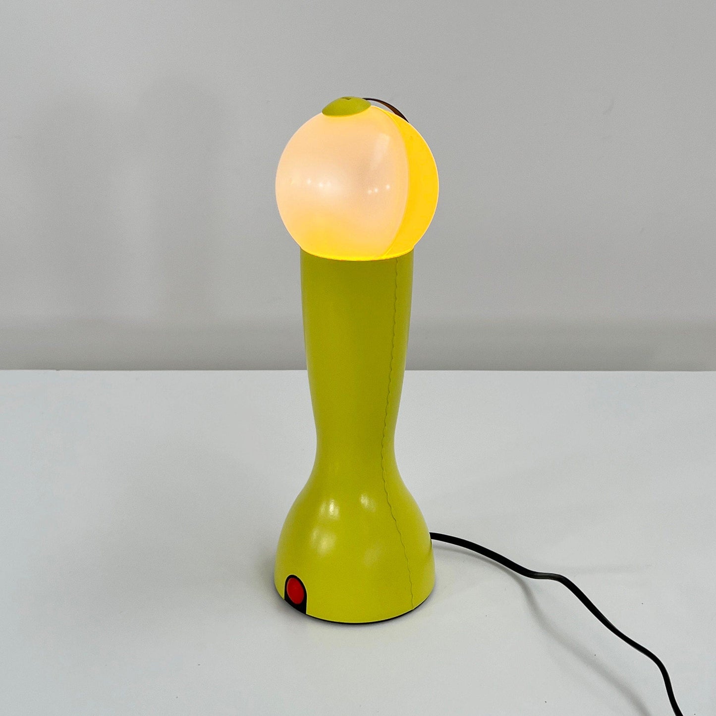 Lampe de table Gilda jaune par Silvia Capponi pour Artemide, vintage 1990