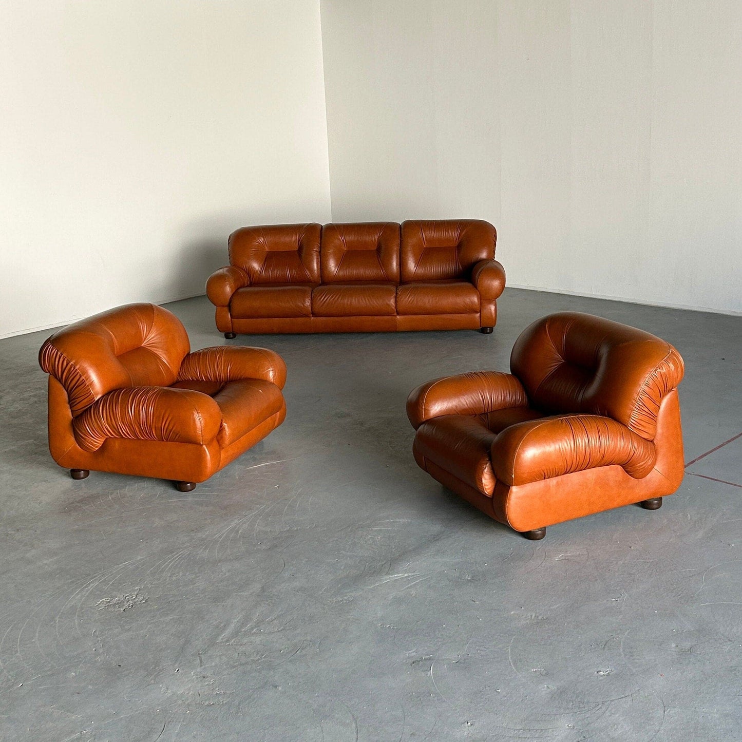 Italienische Ruched Cognac Leder Mid-Century Modern Seating Set, 1970er / Set von 3 Vintage