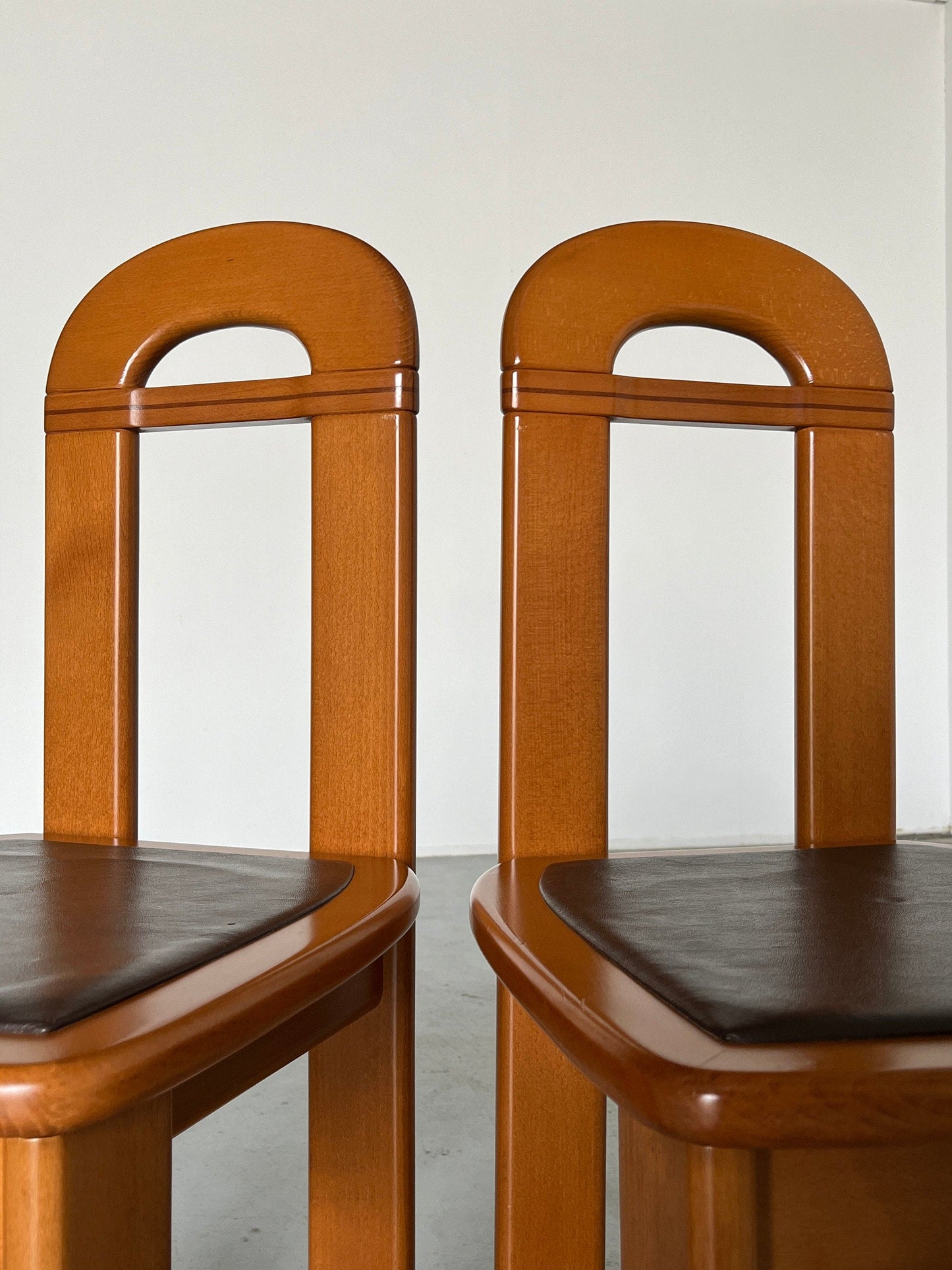 Set of 4 Italian Brutalist Dining Chairs in Lacquered Cherry Wood, in Style of Afra &amp; Tobia Scarpa, 1980s Italy