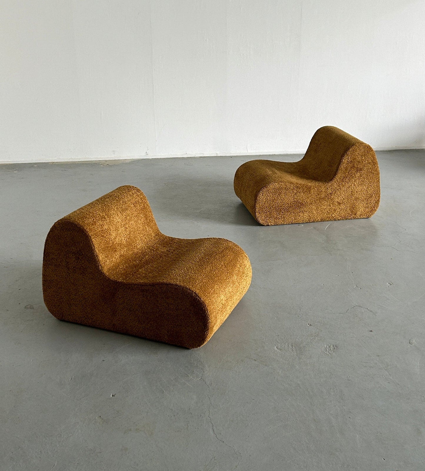 Set of 2 Italian Mid-Century Modern Lounge Chairs in Ochre Boucle, Space Age Loveseat or Modular Sofa, 1970s Italy Vintage