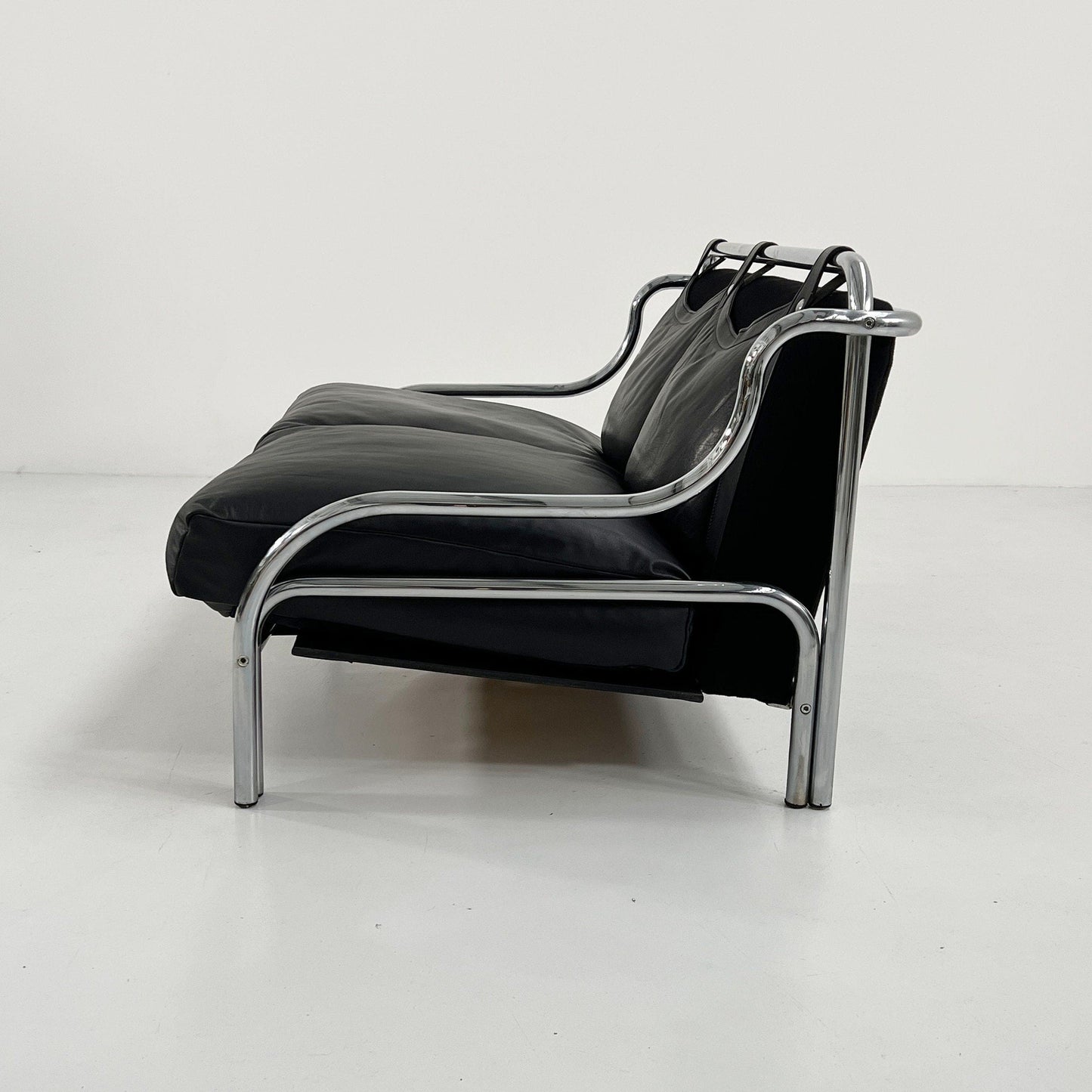 Stringa 2-Sitzer Ledersofa von Gae Aulenti für Poltronova, 1960er Vintage