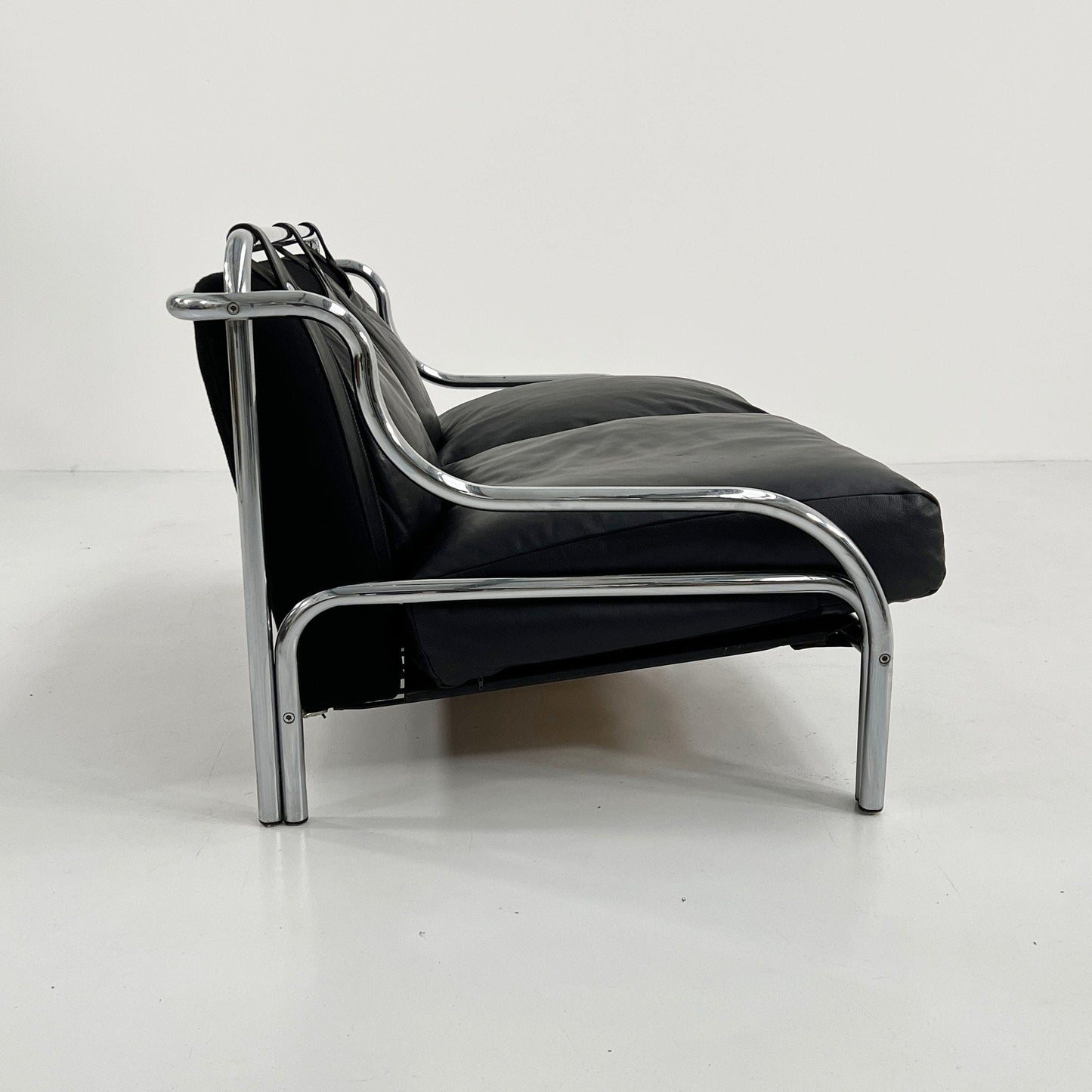 Stringa 2-seater leather sofa by Gae Aulenti for Poltronova, 1960s vintage