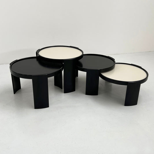 Set of 2 large reversible nesting tables by Gianfranco Frattini for Cassina, 1960s vintage