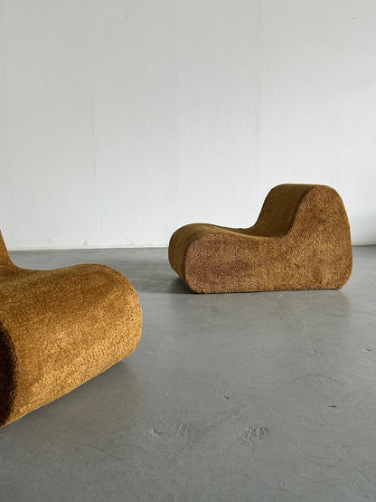 Set of 2 Italian Mid-Century Modern Lounge Chairs in Ochre Boucle, Space Age Loveseat or Modular Sofa, 1970s Italy Vintage