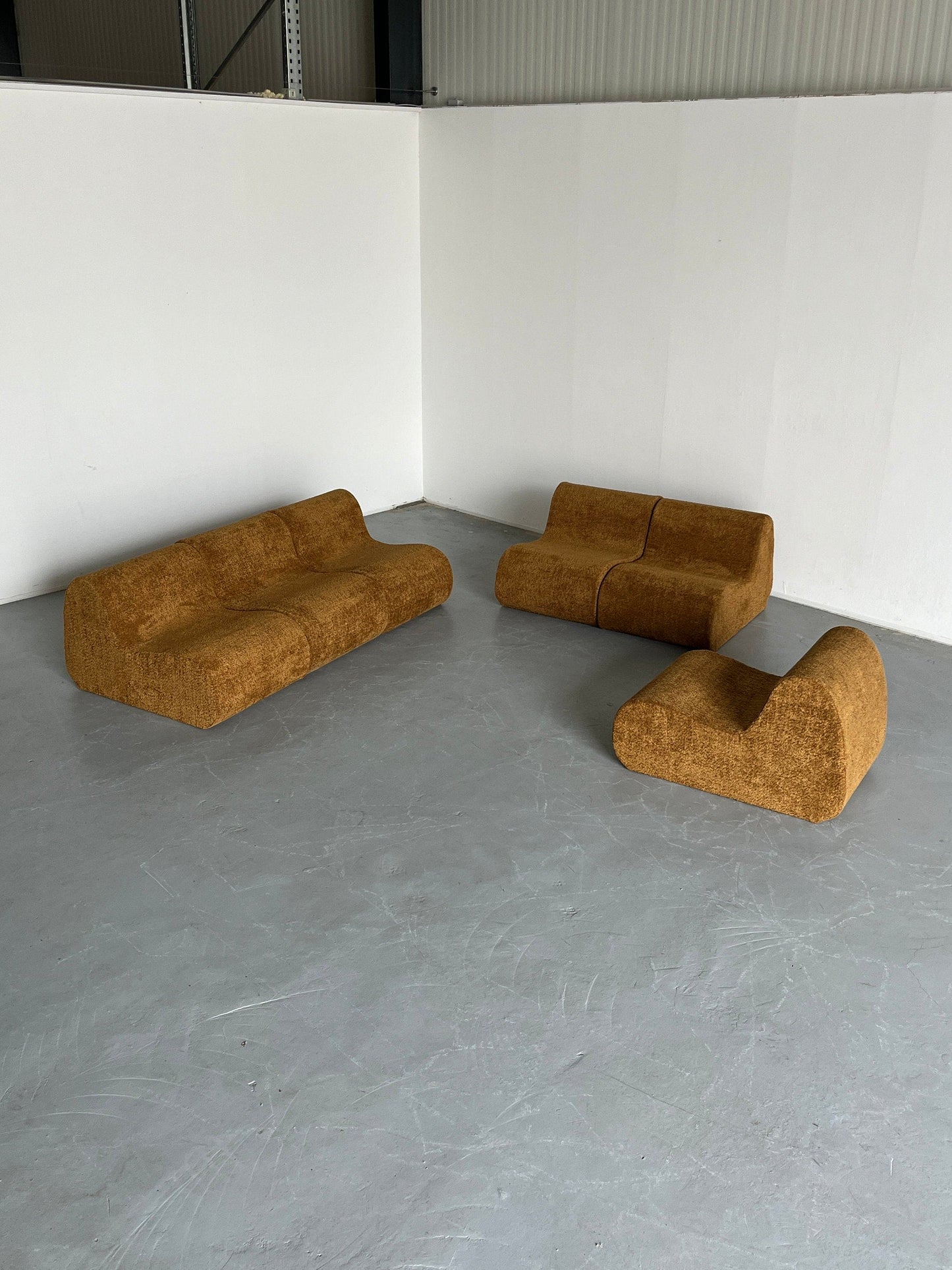 Italian Mid-Century Modern Modular Sofa or Seating Group in Ochre Boucle, 1970s Italy Vintage