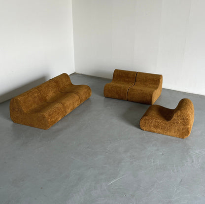 Italian Mid-Century Modern Modular Sofa or Seating Group in Ochre Boucle, 1970s Italy Vintage