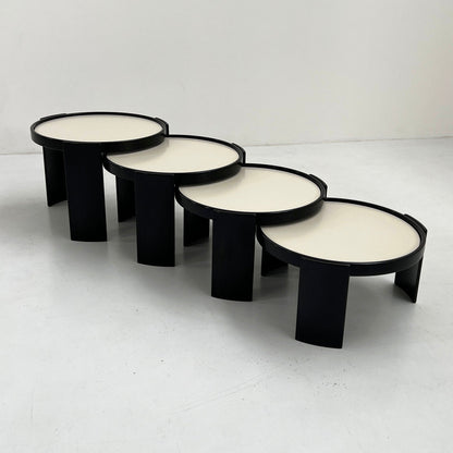 Set von 2 großen reversiblen Nesting-Tischen von Gianfranco Frattini für Cassina, 1960er Vintage