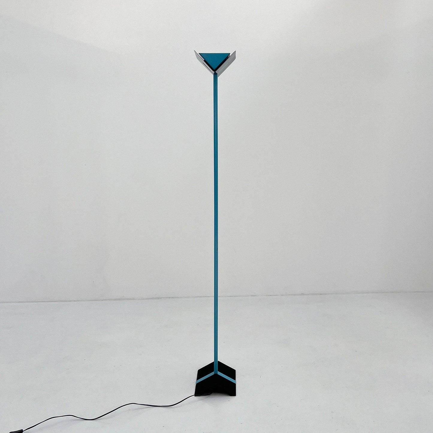 Lampadaire postmoderne noir et bleu, vintage des années 1980